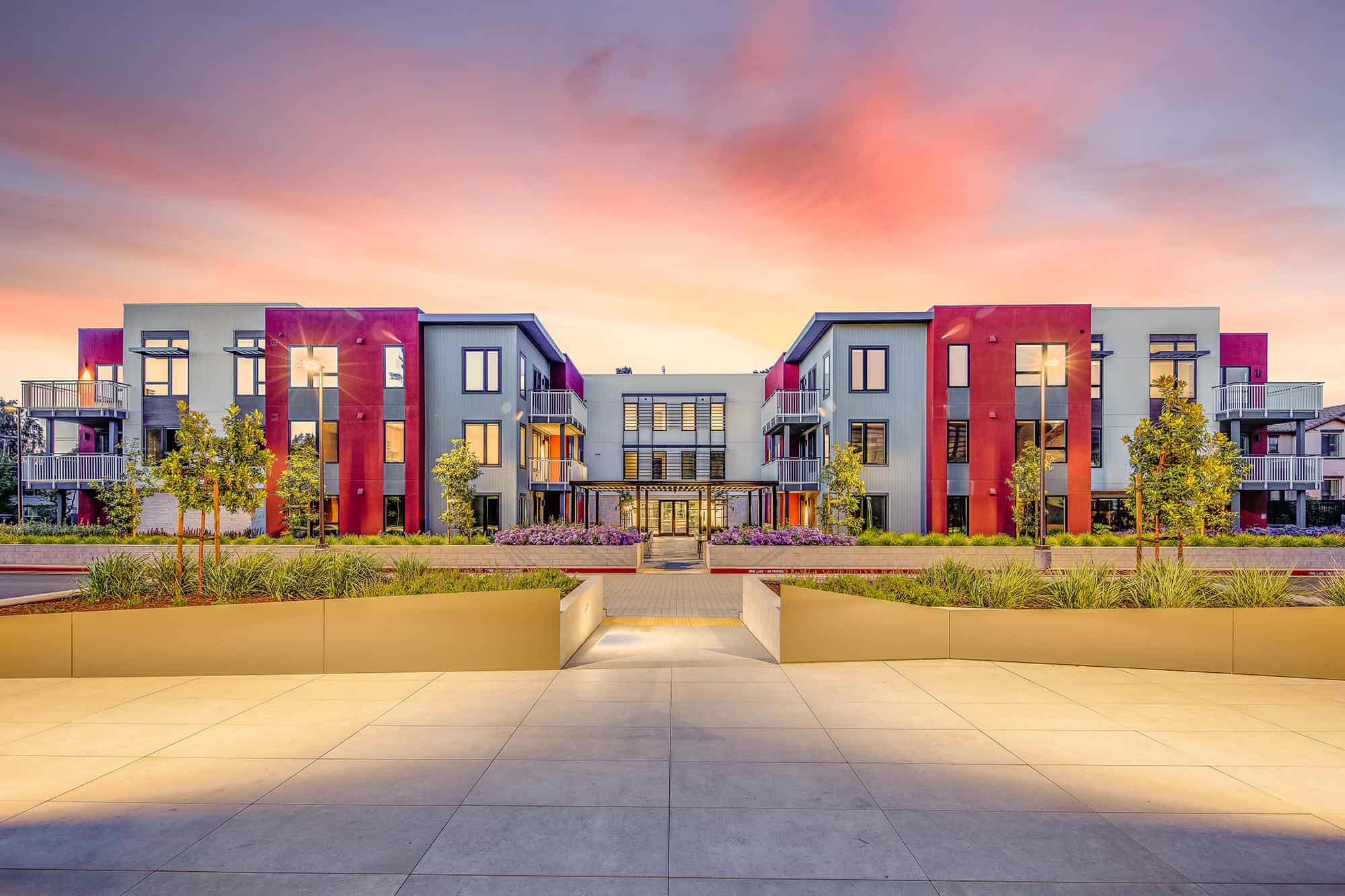 Apartments for Rent in Menlo Park, CA - Realm - Exterior View of Building with Mature Landscaping